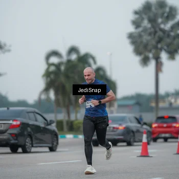 Runner Photo 7550337
