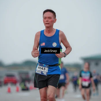 Runner Photo 7550339
