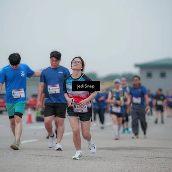 Runner Photo 7550340