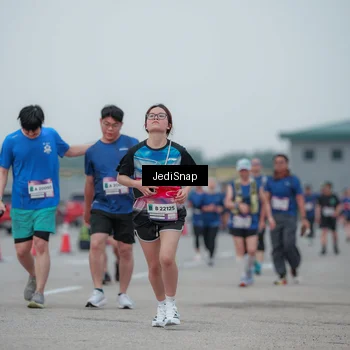 Runner Photo 7550345