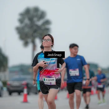 Runner Photo 7550346