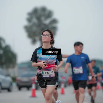Runner Photo 7550347