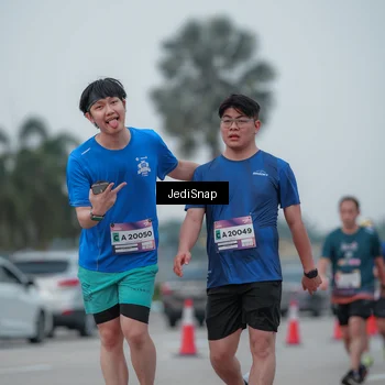 Runner Photo 7550352