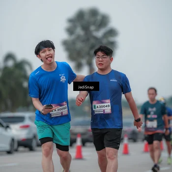 Runner Photo 7550354