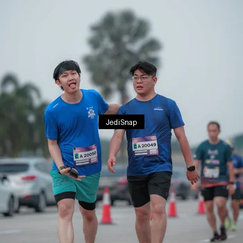 Runner Photo 7550355