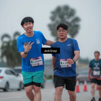 Runner Photo 7550356