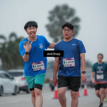 Runner Photo 7550357