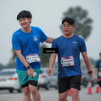 Runner Photo 7550360