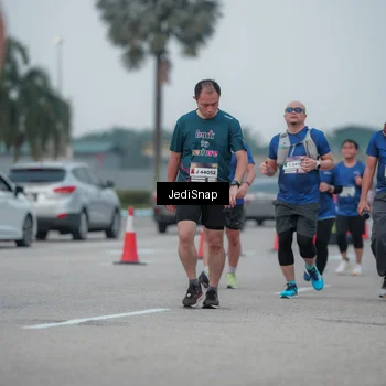 Runner Photo 7550361