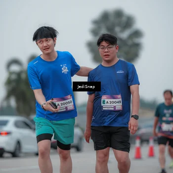 Runner Photo 7550365