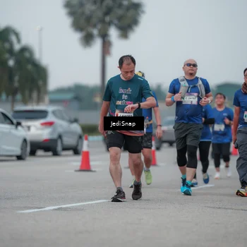 Runner Photo 7550366