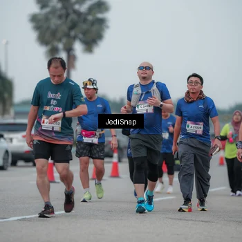 Runner Photo 7550369