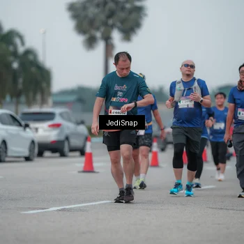 Runner Photo 7550374