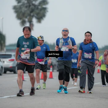 Runner Photo 7550377