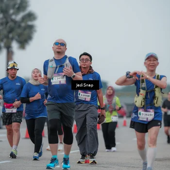 Runner Photo 7550378
