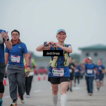 Runner Photo 7550403