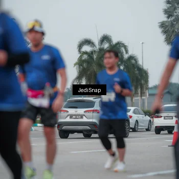 Runner Photo 7550412