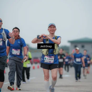 Runner Photo 7550415