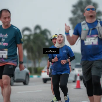 Runner Photo 7550416