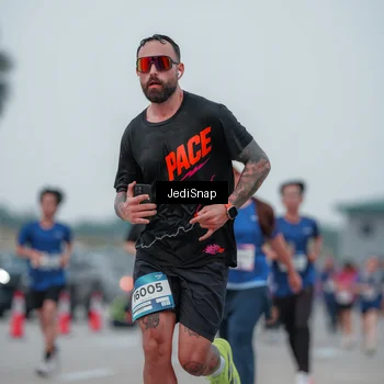 Runner Photo 7550419