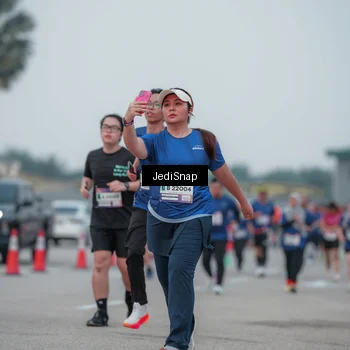 Runner Photo 7550422