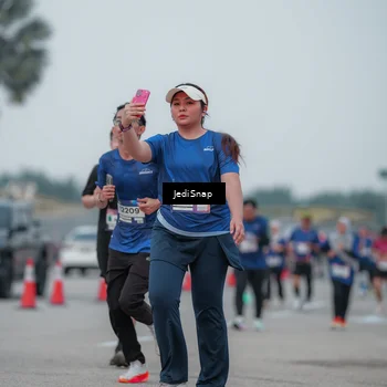Runner Photo 7550425