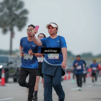 Runner Photo 7550427