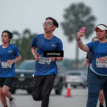 Runner Photo 7550430