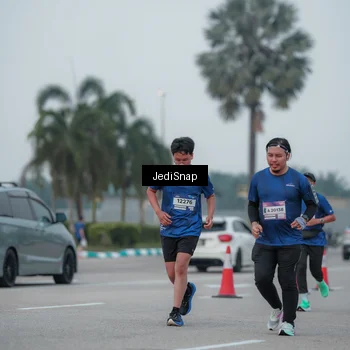Runner Photo 7550434