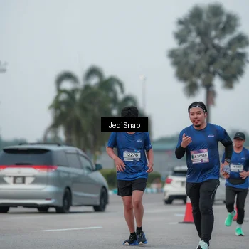 Runner Photo 7550441