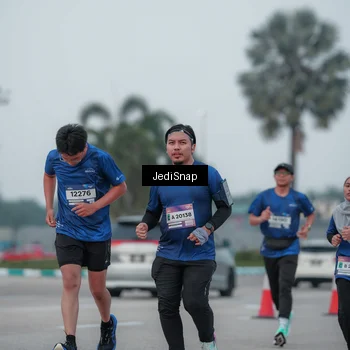 Runner Photo 7550444