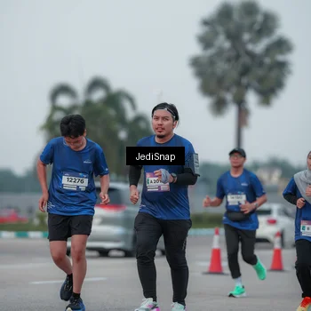 Runner Photo 7550447