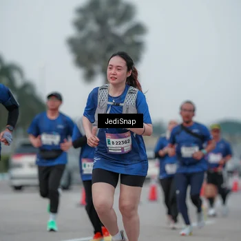 Runner Photo 7550448