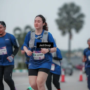 Runner Photo 7550449