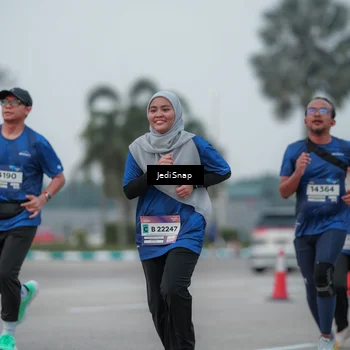 Runner Photo 7550454