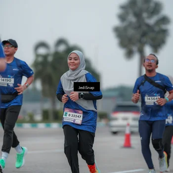 Runner Photo 7550455