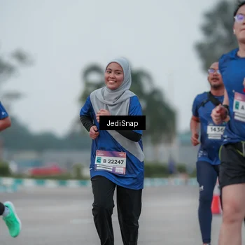 Runner Photo 7550460
