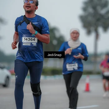 Runner Photo 7550464