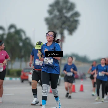 Runner Photo 7550475