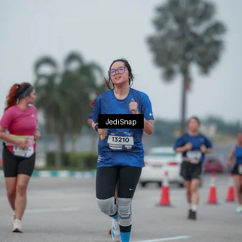 Runner Photo 7550481