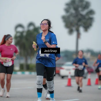 Runner Photo 7550483