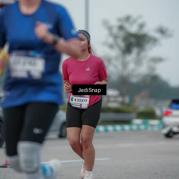 Runner Photo 7550491