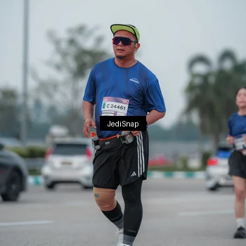 Runner Photo 7550496