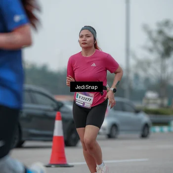 Runner Photo 7550497