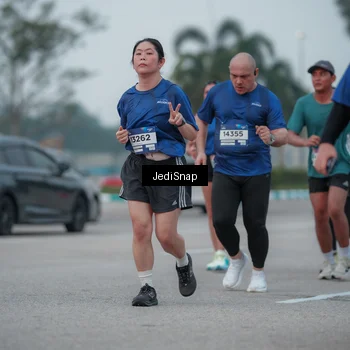 Runner Photo 7550499