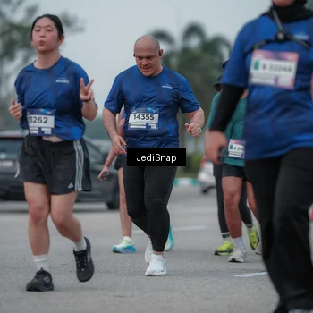 Runner Photo 7550509