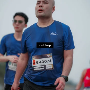 Runner Photo 7550515