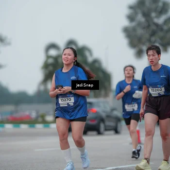 Runner Photo 7550535