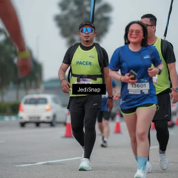 Runner Photo 7550546