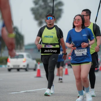 Runner Photo 7550557